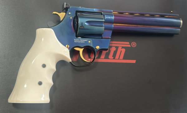 KORTH Classic Revolver 6 Zoll Blau Hochglänzend .44 Magnum - Vorführwaffe