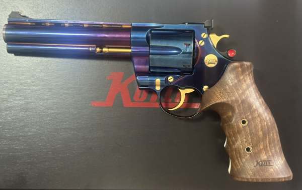 KORTH Classic Revolver 6 Zoll Blau Hochglänzend .44 Magnum - Vorführwaffe